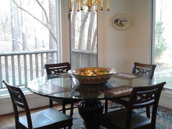 breakfast nook