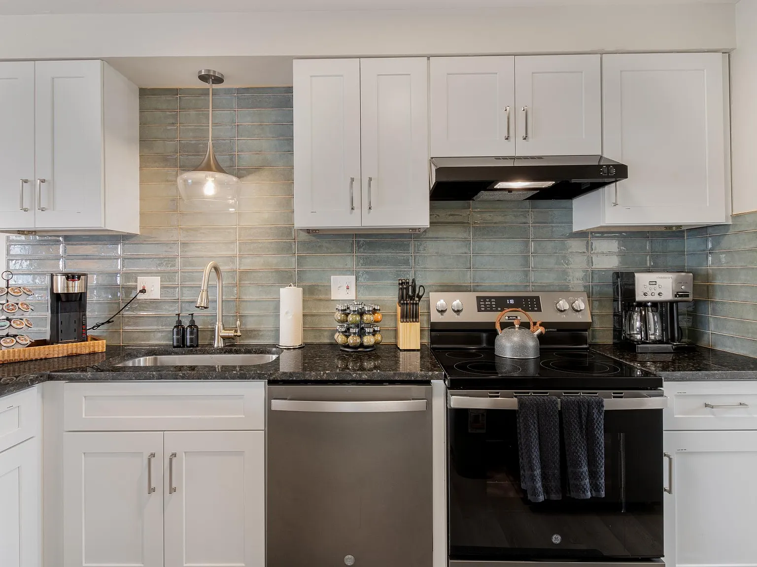 1 bed, 600 sqft, $3,100 — Photo 2