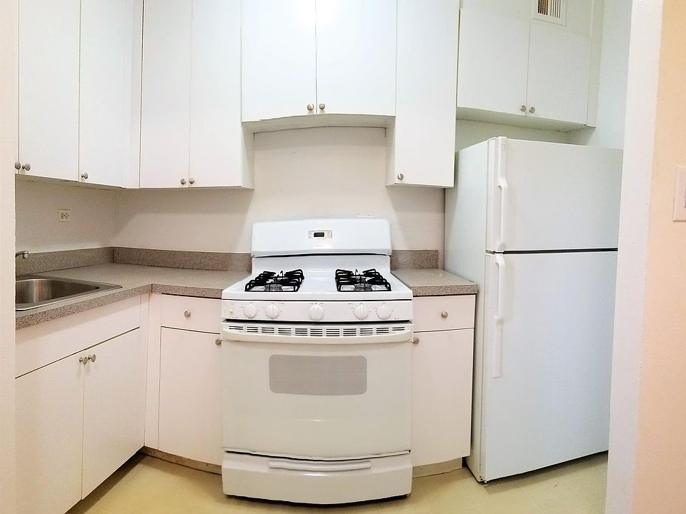 1st image of 4455 Kissena Blvd APT 6B