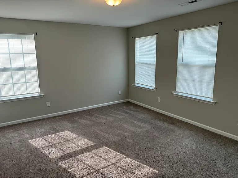 661 Mahogany Dr — Photo 42