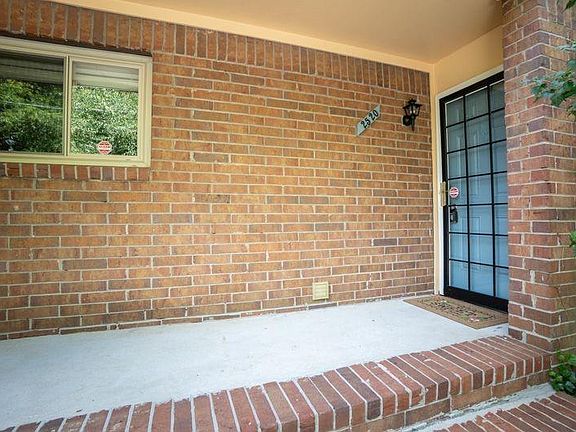 2nd image of 2520 Bradford Sq