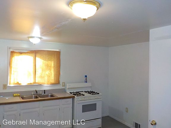 5th image of 237 E Livingston Dr