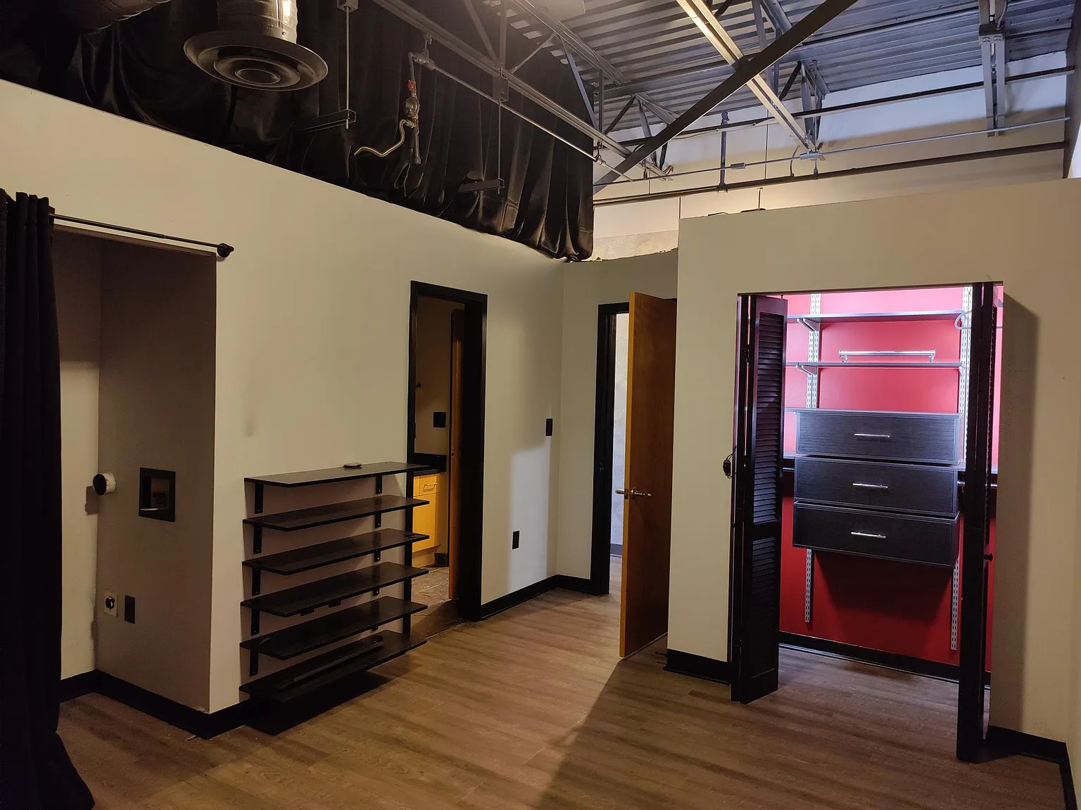 5200 Peachtree Rd — Photo 3