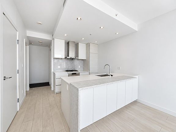 5th image of 4670 Assembly Way #801