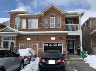 40 Palm Tree Rd #Basement, Brampton, ON L6V 4N6