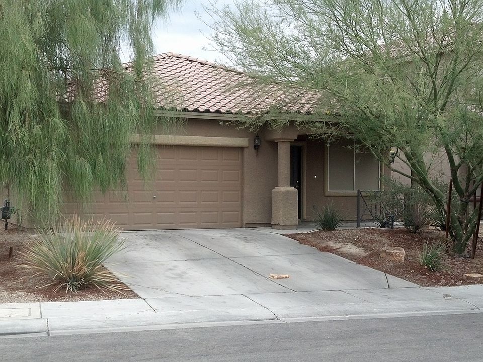 1st image of 720 Brown Breeches Ave