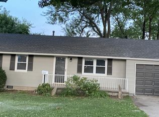 7003 W 72nd St, Overland Park, KS 66204