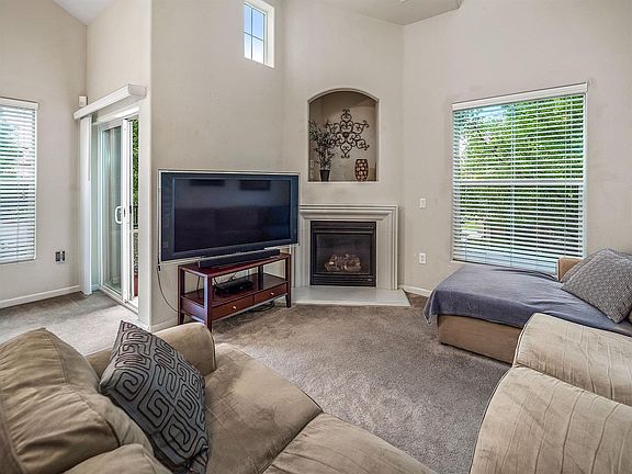 4th image of 1280 Riva Dr Unit 4