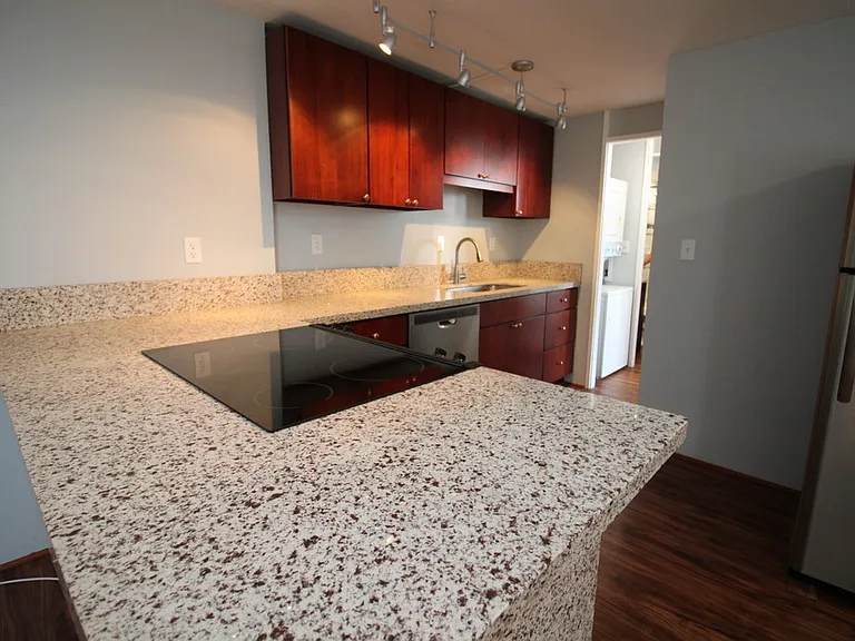 1060 Kamehameha Hwy #1803B — Photo 2