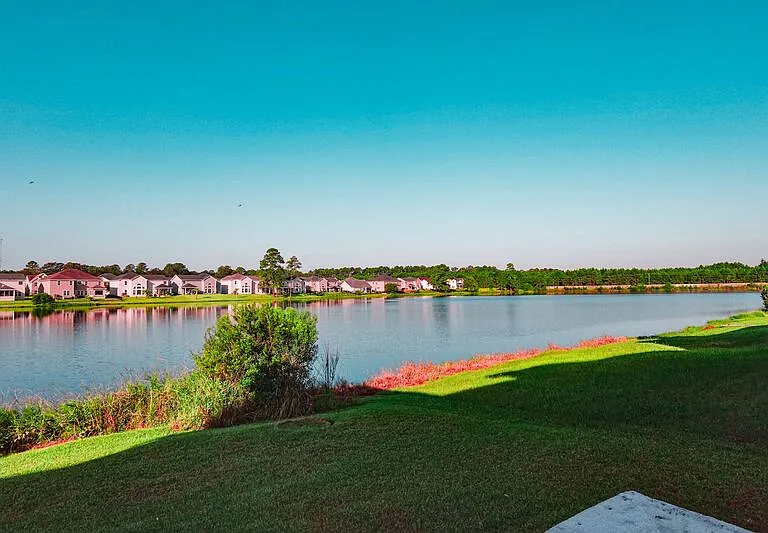 25 Litchfield Dr — Photo 46