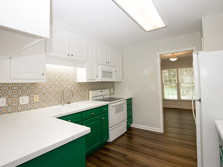 184 Olde Farm Rd — Photo 14