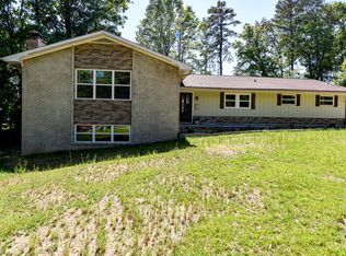 421 Sherwood Dr, Maryville, TN 37801