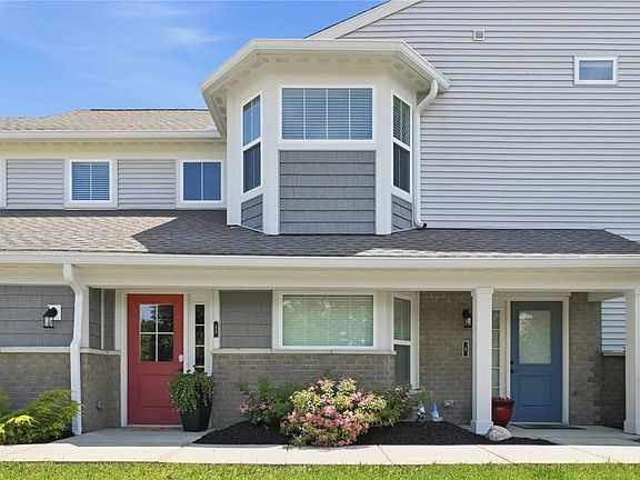 3rd image of 13 Pebble Brook Pl