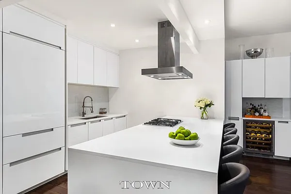 Sold by Town Residential | media 15
