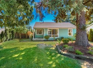 405 SW 136th St, Burien, WA 98166