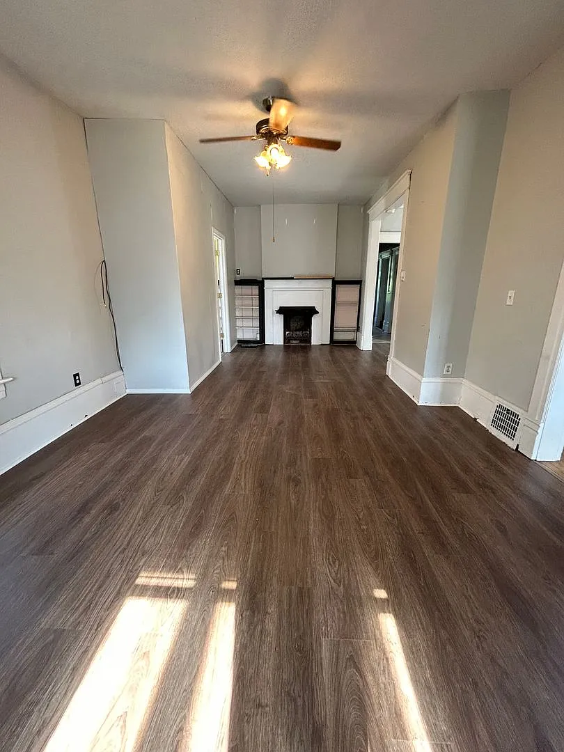 Spacious 5 Bedroom, 2 Bathroom Home Near UW-La Crosse Available June 1, 2027 — Photo 3