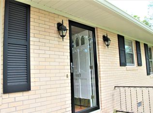 1117 Fairlawn Dr, Camden, SC 29020