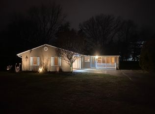 2142 Walter Rd, Westlake, OH 44145