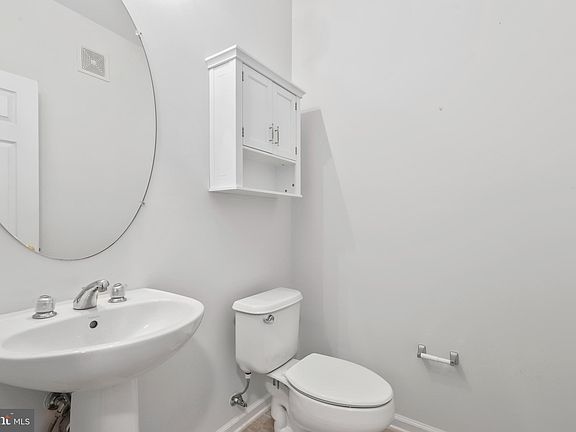 3rd image of 43371 Locust Dale Ter Unit 107