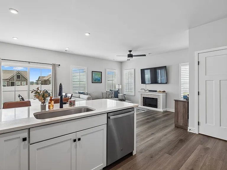 1021 Clendening Dr — Photo 20
