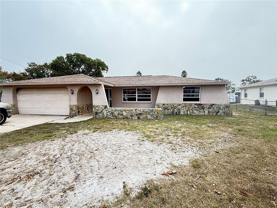 1st image of 15930 Adobe Dr