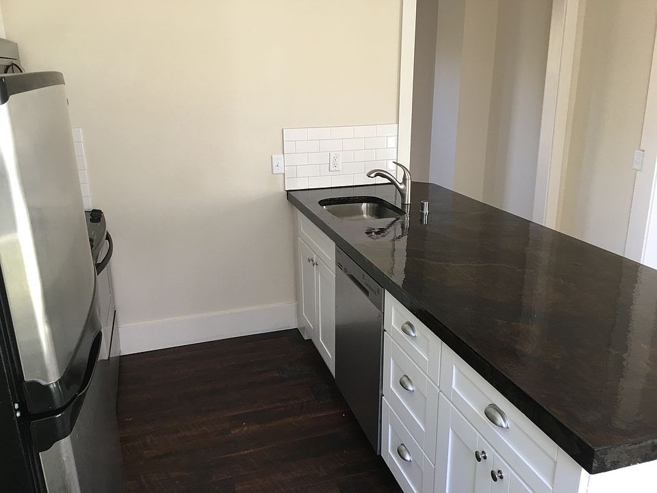 Unit 1 Kitchen
