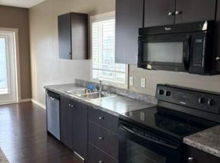 902 10th St, Cold Lake, AB T9M1H8