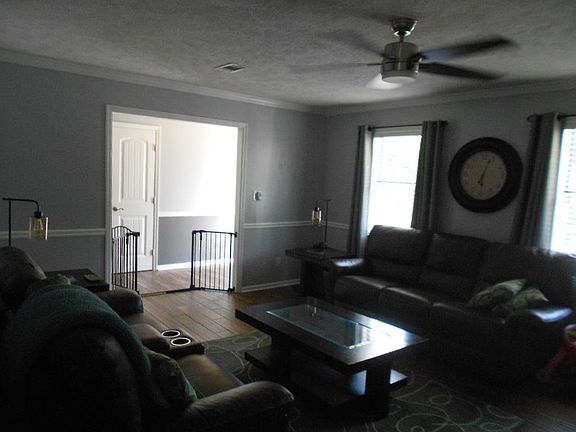 5th image of 4766 Maple Creek Ct