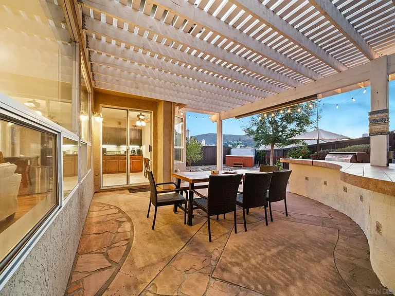 18106 Chieftain Ct — Photo 9