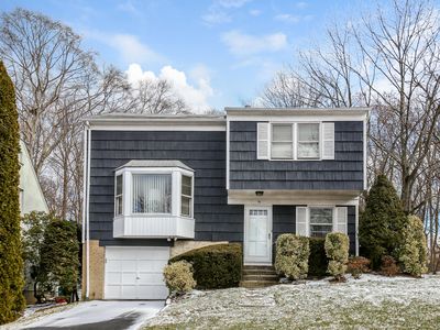 16 Coralyn Ave, White Plains, NY, 10605