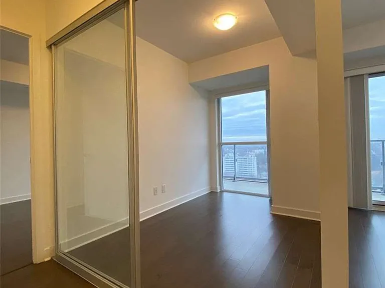 58 Orchard View Blvd #1601 — Photo 11