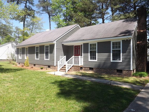 2nd image of 929 Brandywine Ln