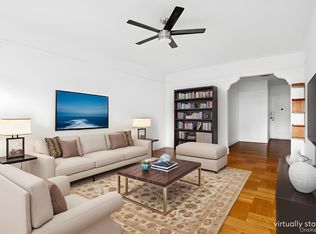3520 73rd St APT 3R, Flushing, NY 11372