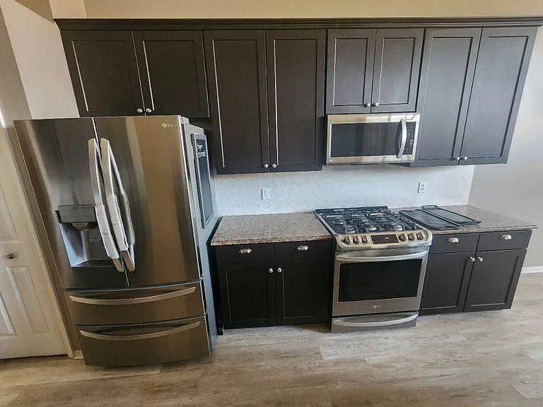 Appliances.
(Furnished)