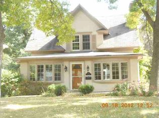 224 Broadway Ave N, Wayzata, MN 55391