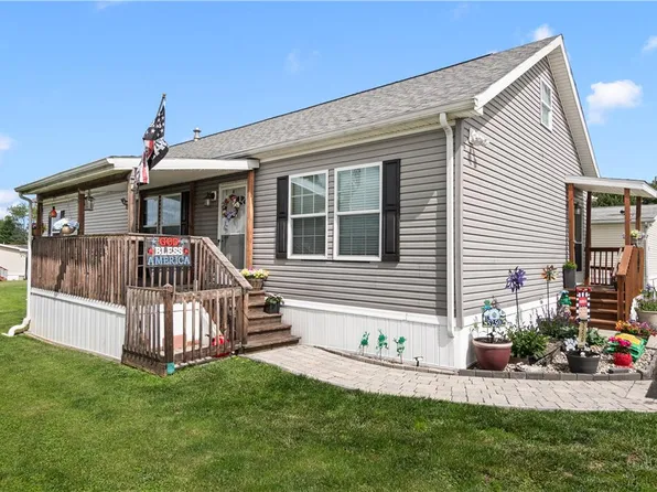 5250 Brunswick Ln, Macungie, PA 18062
