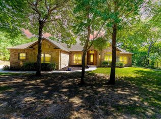 168 Blacktail Ln, Azle, TX 76020