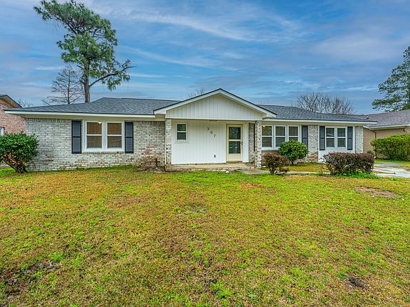 307 Gippy Dr