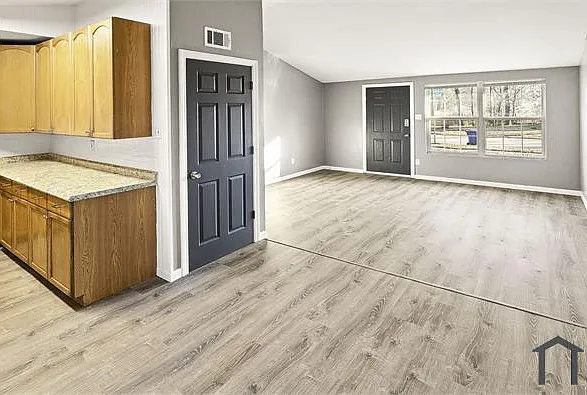 2857 Dawnview Dr — Photo 7