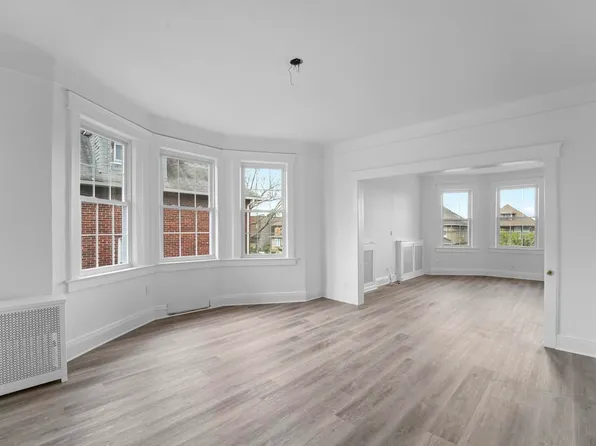 7308 Kennedy Boulevard image 4 of 17