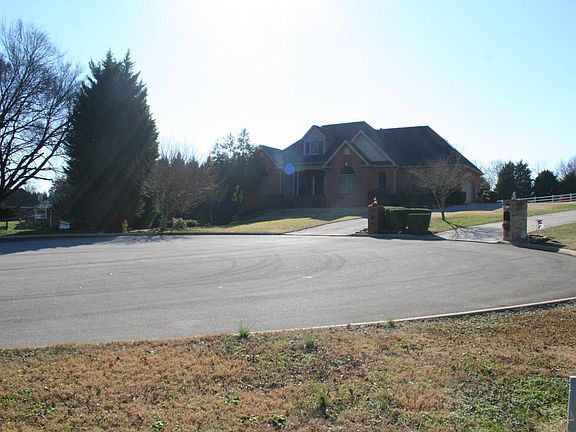 2nd image of Riverbrook Dr