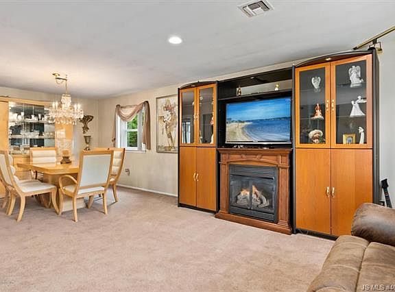 5th image of 413 Mermaid Ave