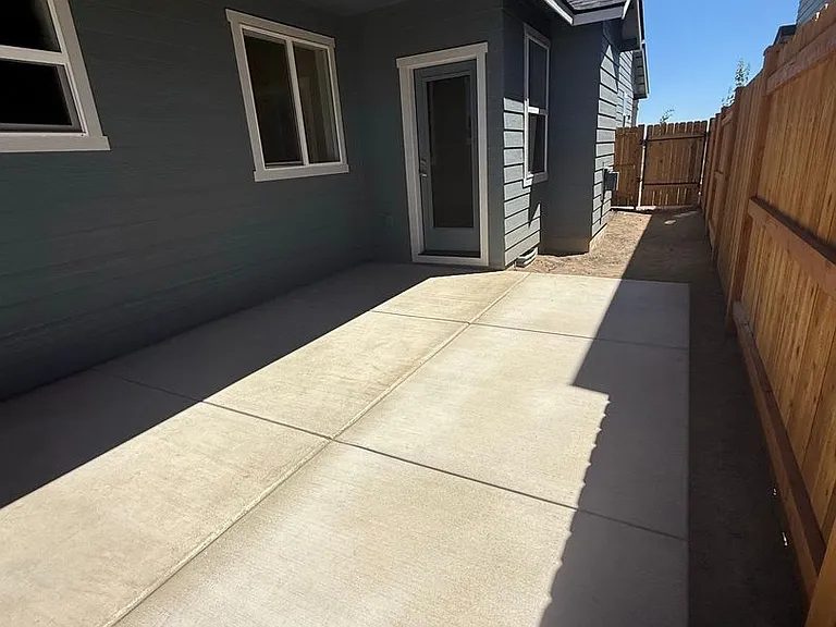 61073 NE Unity Pl — Photo 26