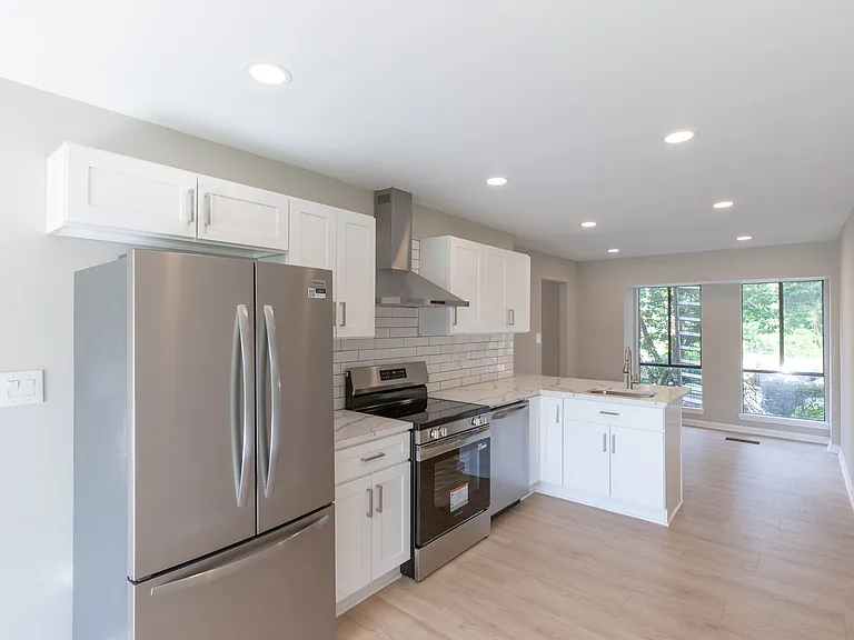 7914 Towerbell Ct — Photo 12