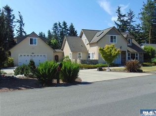 101 Fairway Pl, Sequim, WA 98382