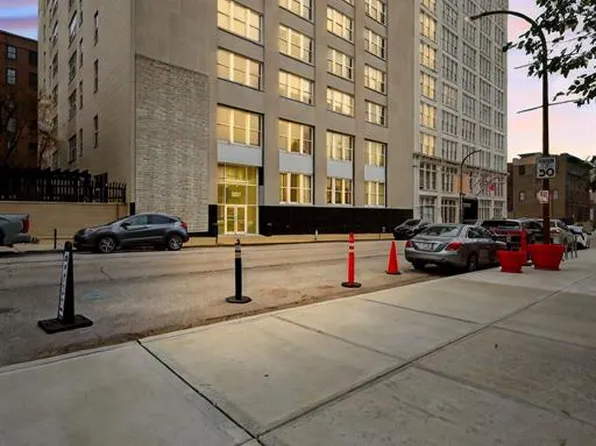 1511 Locust St APT 610, Saint Louis, MO 63103