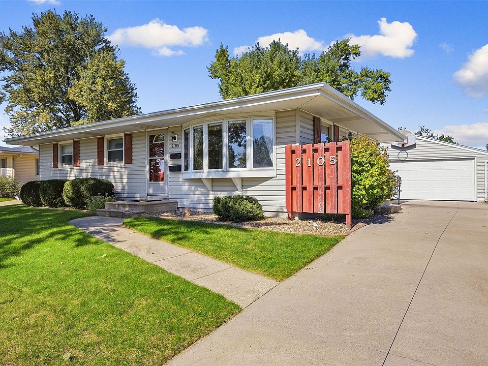 1st image of 2105 Highview Dr