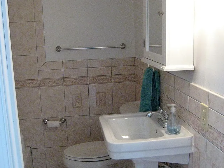 2219 Fitzwater St #A — Photo 6