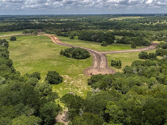4th image of 22 Ridgewood Farms Way