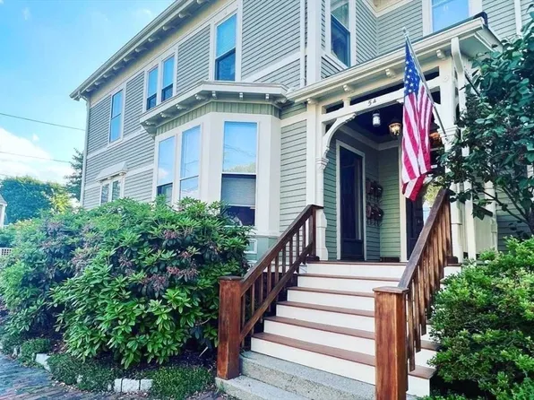 54 Bromfield St Unit 5, Newburyport, MA 01950